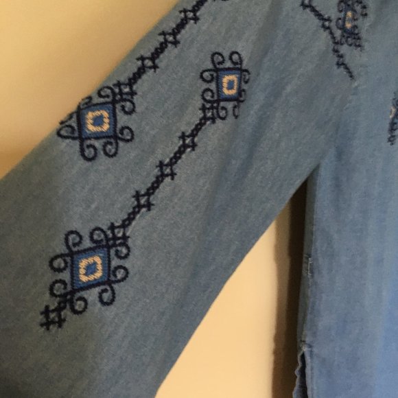Peasant / Boho emboidered denim blouse - Picture 3 of 9